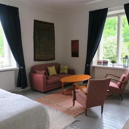 Knipnaes Rosengarden