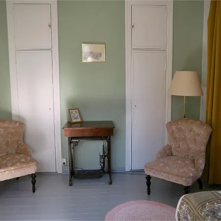 Knipnaes Rosengarden Panzió *