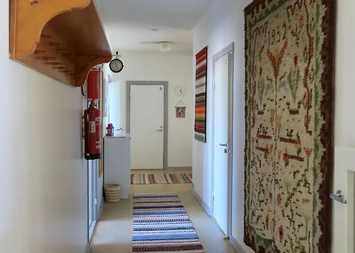 Knipnaes Rosengarden Bed & Breakfast *